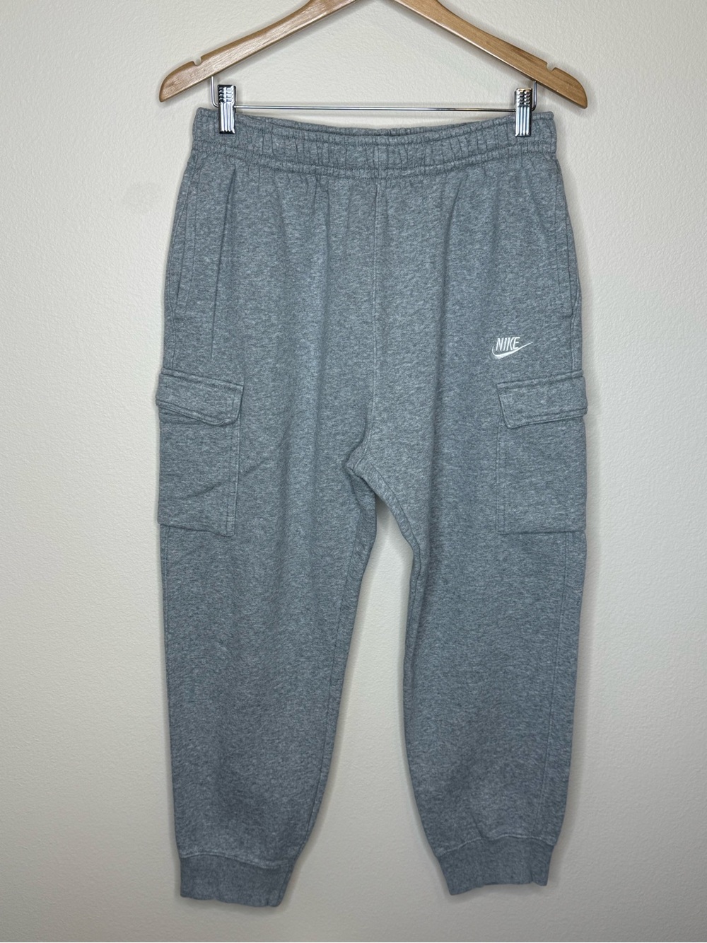Nike Men’s Heather Gray Cargo Jogger Sweatpants size Large